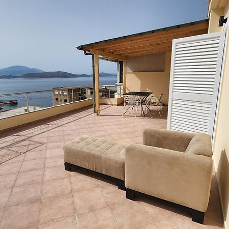 Glen'S Rooftop Sarandë エクステリア 写真