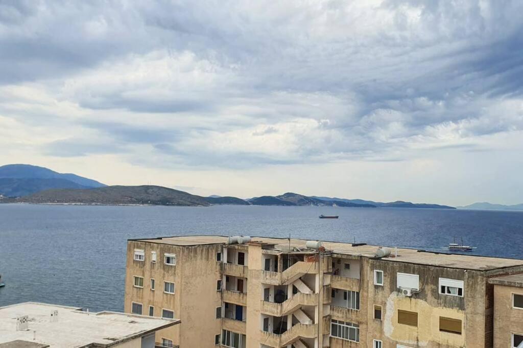Glen'S Rooftop Sarandë エクステリア 写真