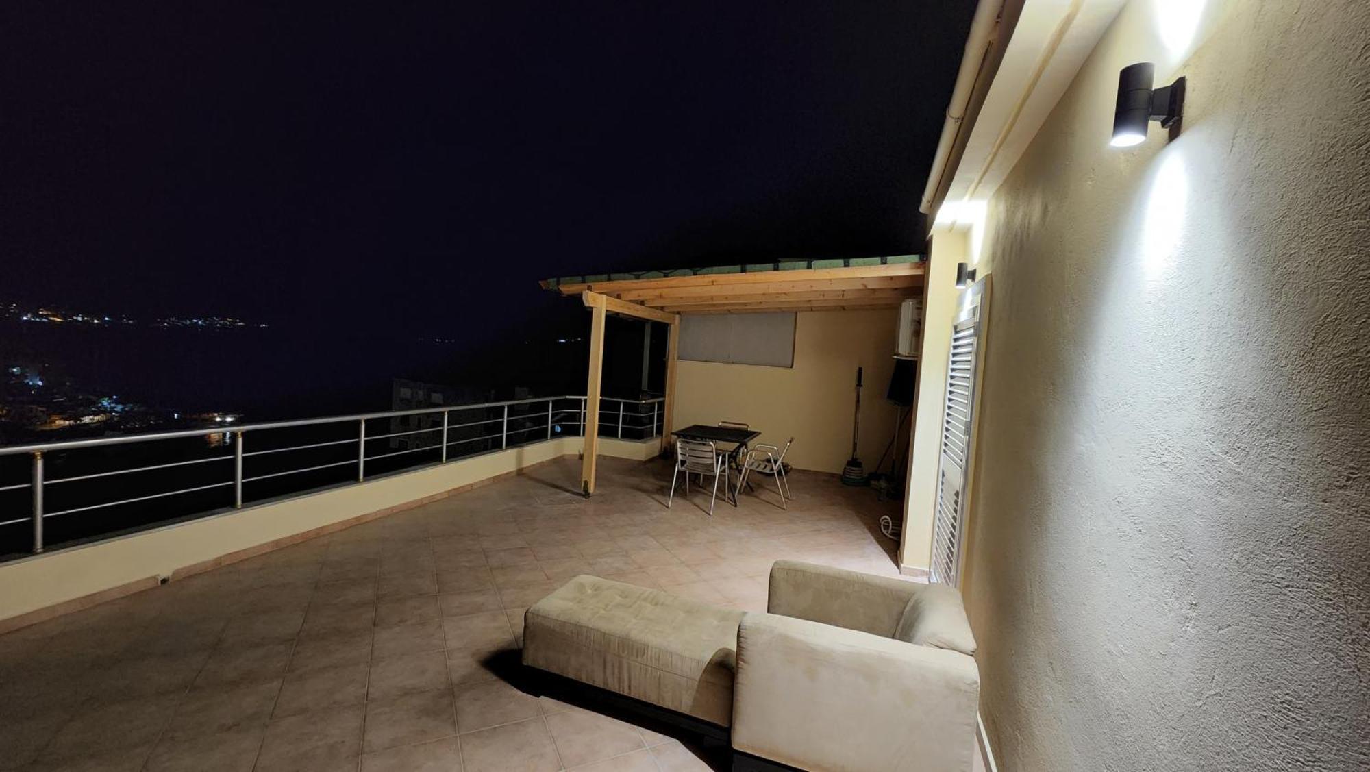 Glen'S Rooftop Sarandë エクステリア 写真