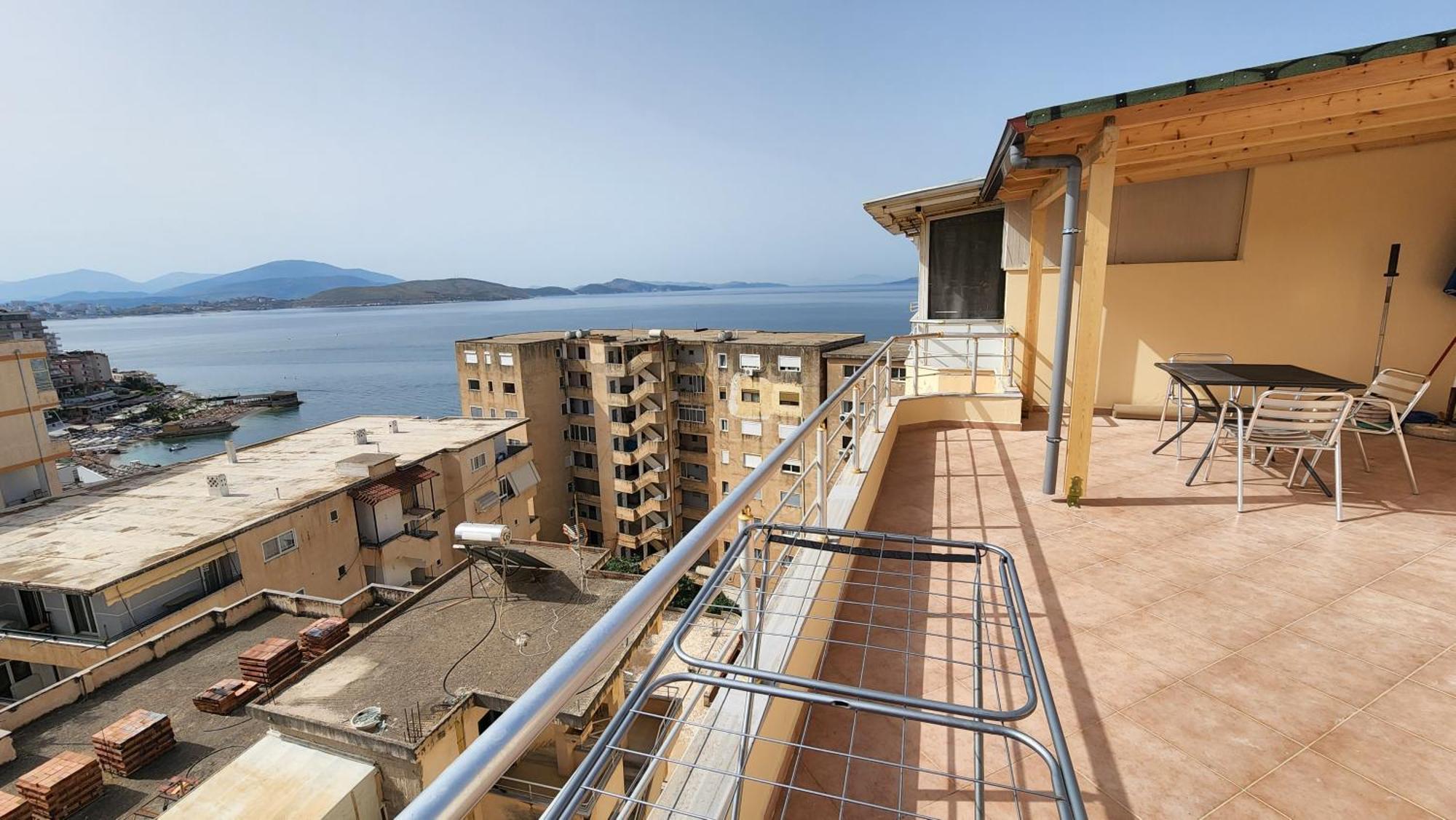 Glen'S Rooftop Sarandë エクステリア 写真